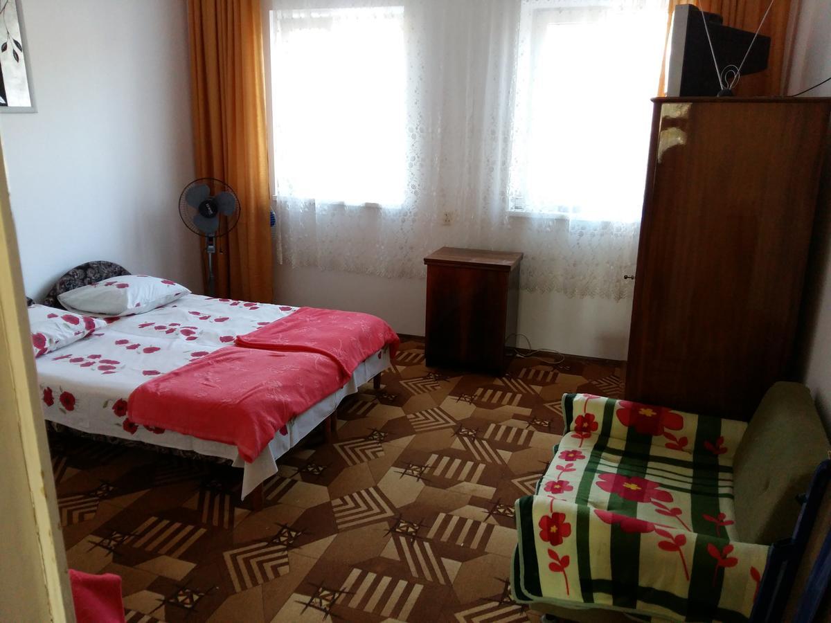 غاغرا Guest House U Aleny المظهر الخارجي الصورة