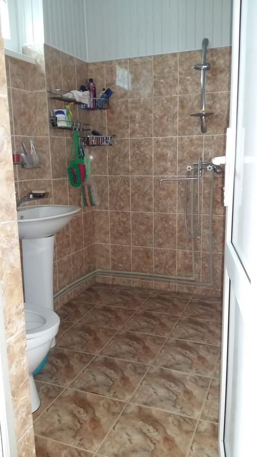 غاغرا Guest House U Aleny المظهر الخارجي الصورة